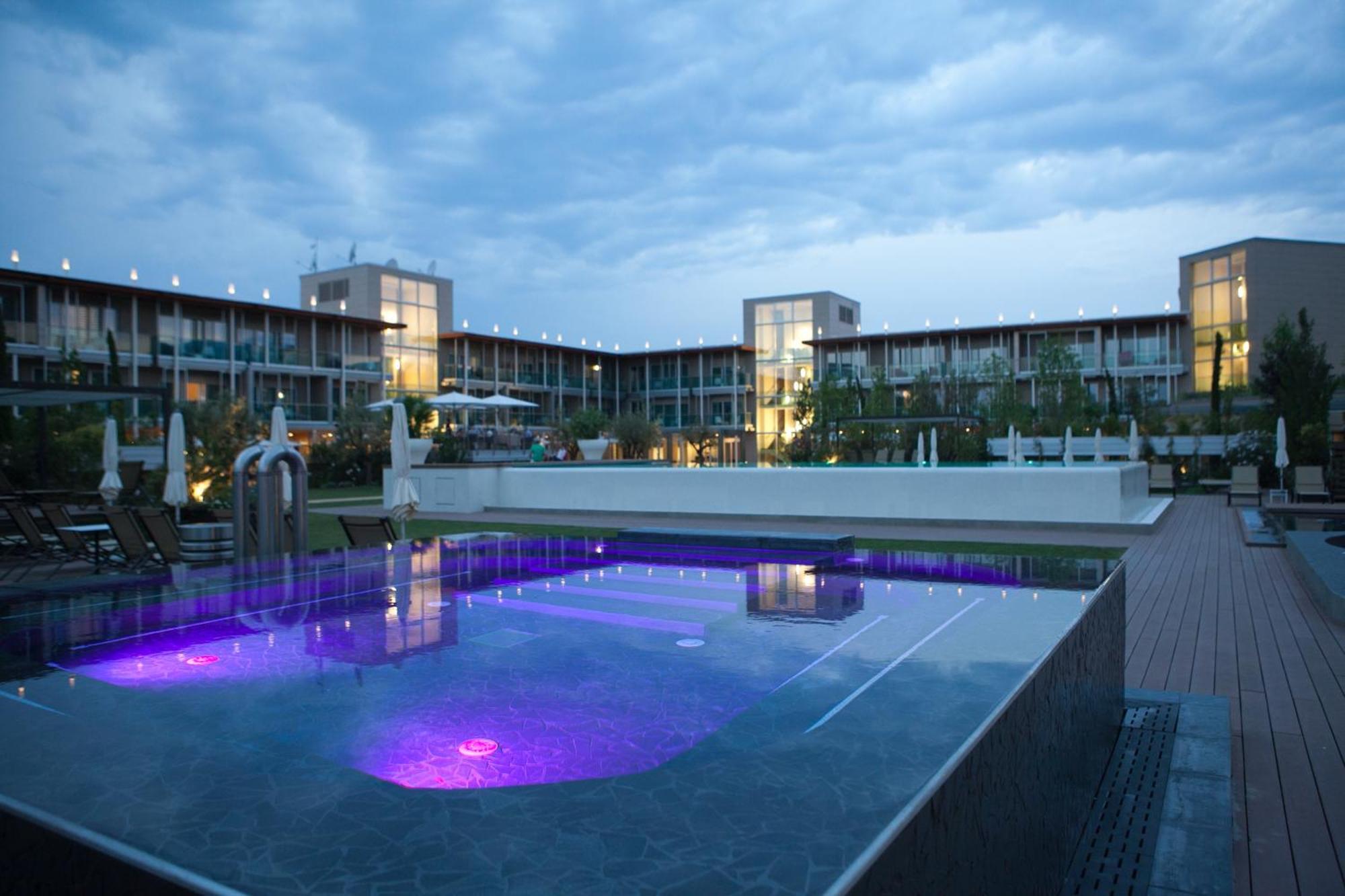 Aqualux Hotel Spa Suite & Terme Bardolino Ngoại thất bức ảnh